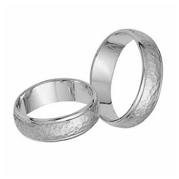 950 Platinum His & Hers 6mm Hammered Finish Classic Wedding Band Set 005