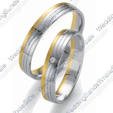 18k Gold 5mm His & Hers Two Tone 0.04ctw Diamond Wedding Band Set 230